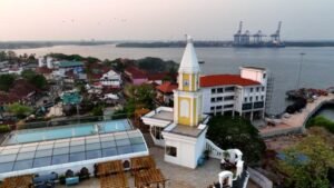 Qatar Airways Ernakulam Office in Kerala
