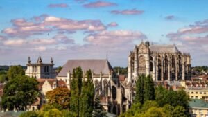 SkyUp Airlines Beauvais Office in France