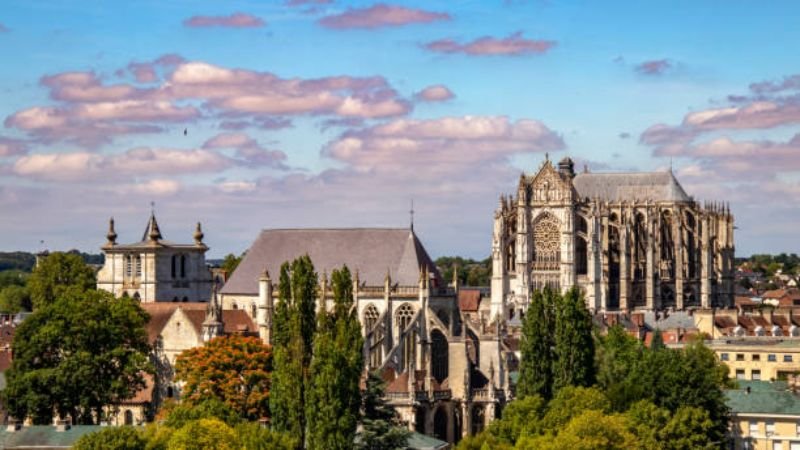 SkyUp Airlines Beauvais Office in France