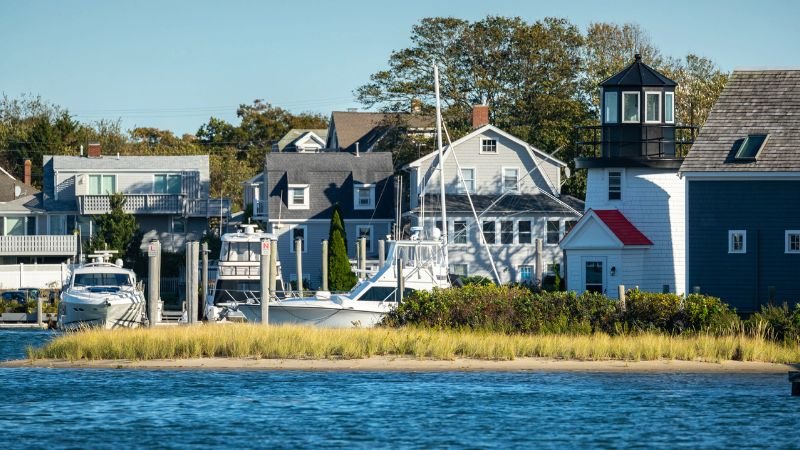 Cape Air Hyannis Office