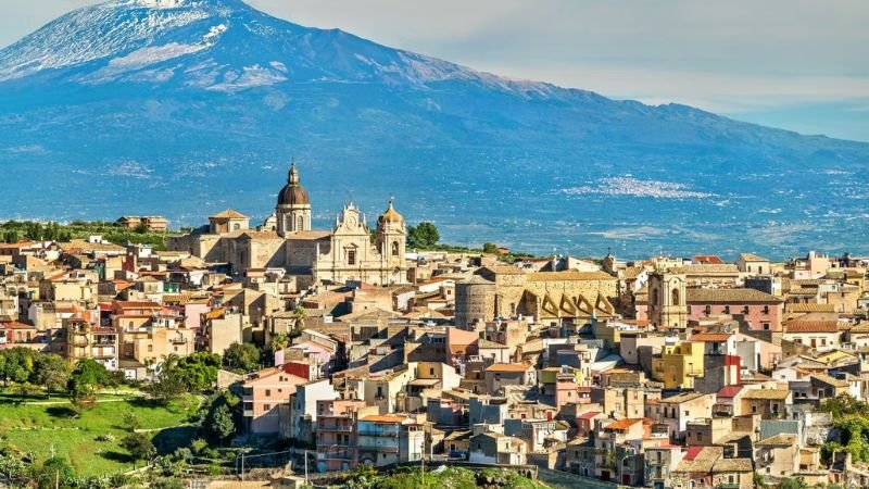 Luxair Catania Office in Italy