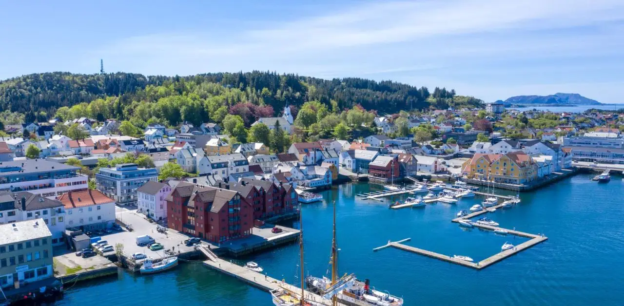 Wideroe Airlines Florø Office in Norway