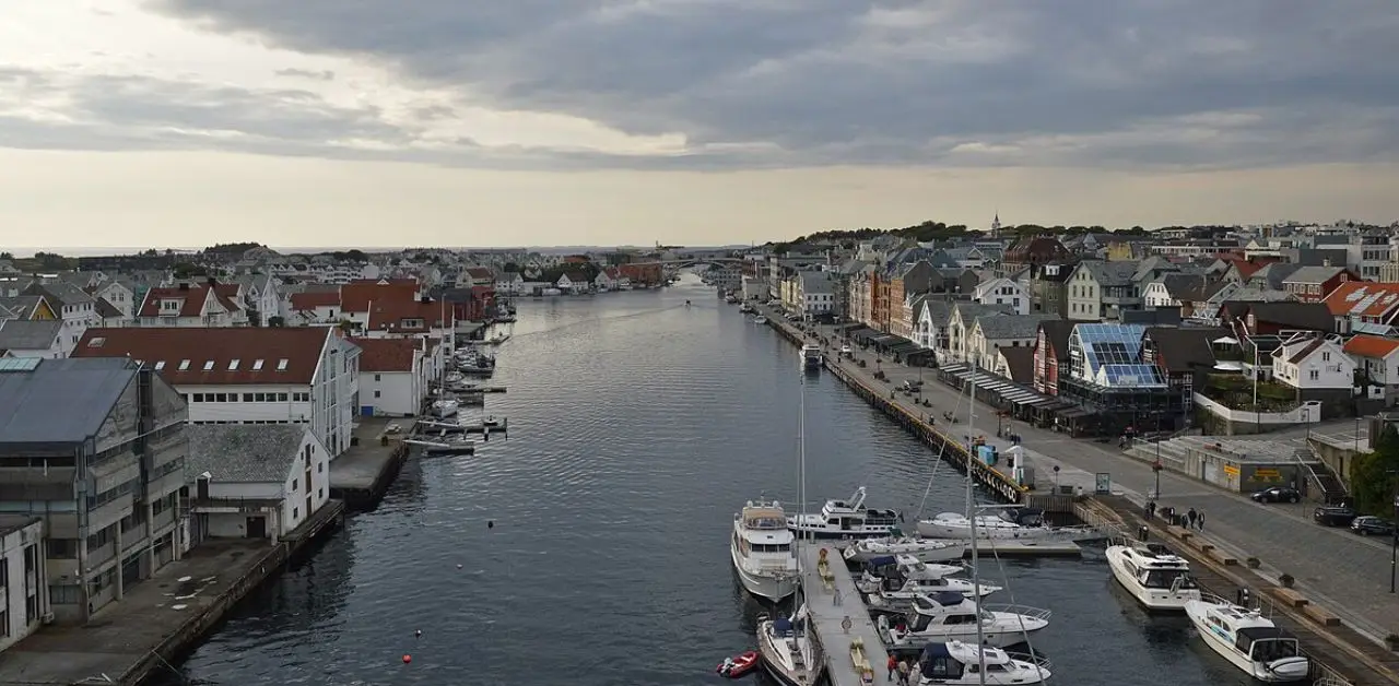Wideroe Airlines Haugesund Office in Norway