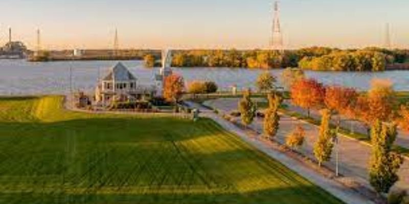 Moline